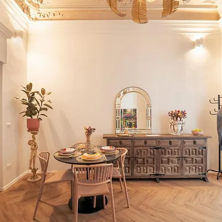 Baroque Design In Historical Center Appartement *